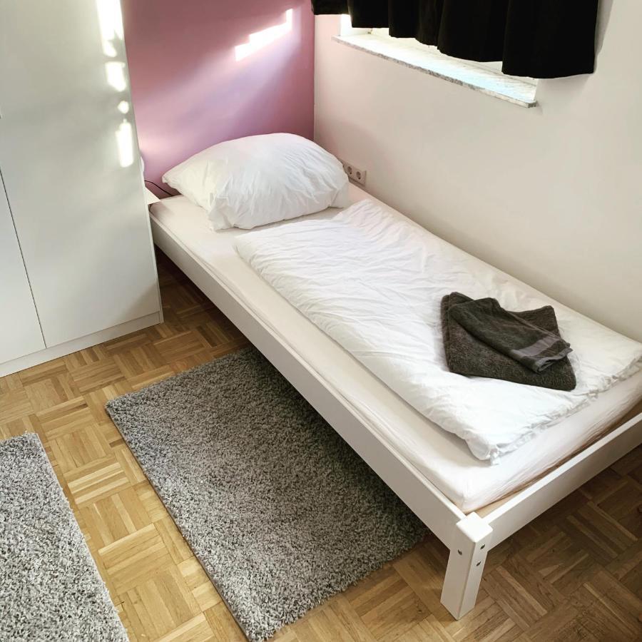 Aschaffapartment 4 Schlafzimmer Bis 10 Personen Bei Aschaffenburg Mainaschaff Esterno foto