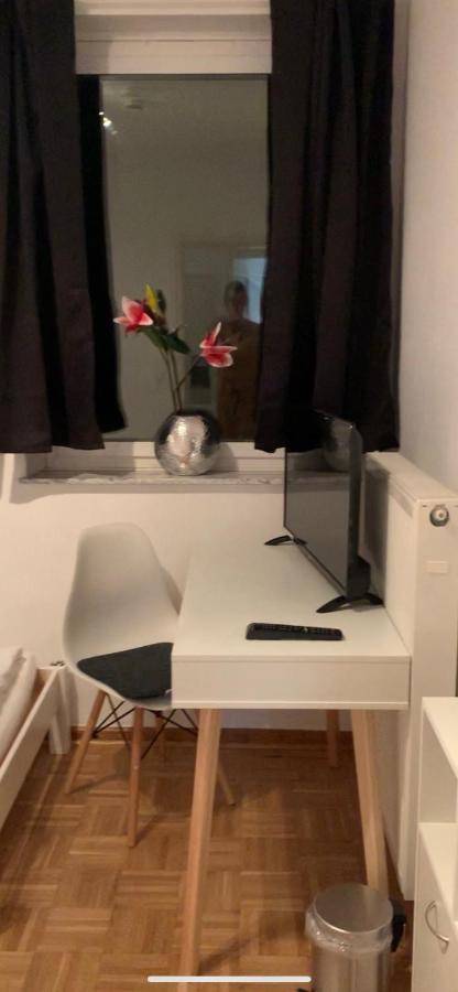 Aschaffapartment 4 Schlafzimmer Bis 10 Personen Bei Aschaffenburg Mainaschaff Esterno foto