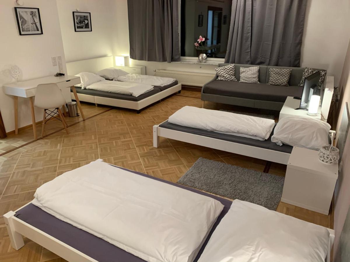 Aschaffapartment 4 Schlafzimmer Bis 10 Personen Bei Aschaffenburg Mainaschaff Esterno foto