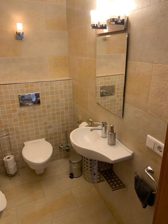 Aschaffapartment 4 Schlafzimmer Bis 10 Personen Bei Aschaffenburg Mainaschaff Esterno foto